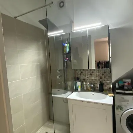 Διαμέρισμα T2 50 M De La Quartier Mourillon